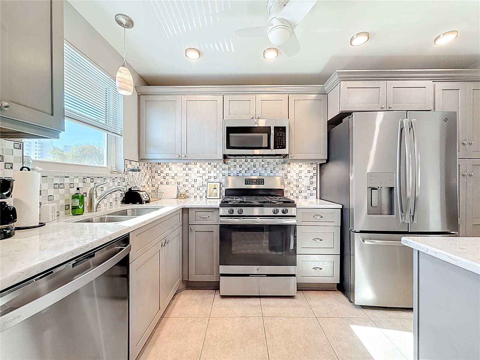 5925 Shore Blvd S #203 photo 3