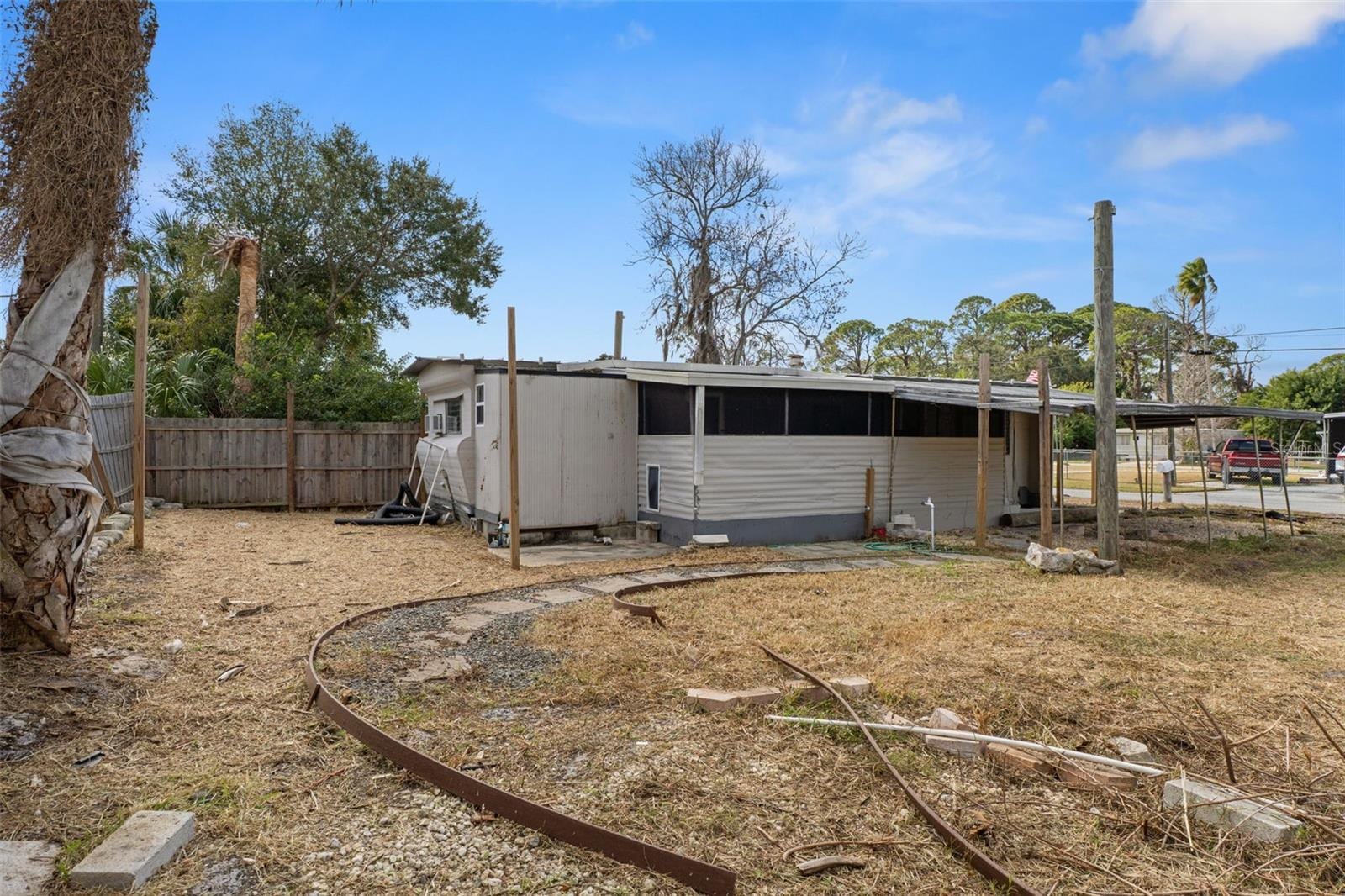 7436 Vagabond Dr photo 4