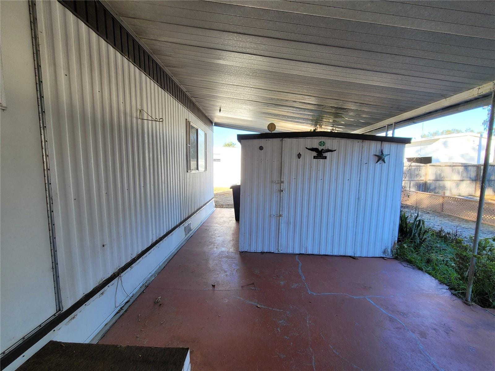 5021 Hill Dr photo 3
