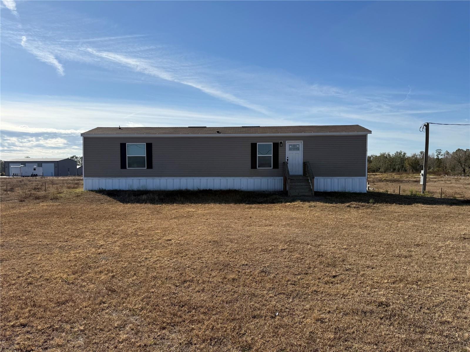 15807 County Road 672 photo 2