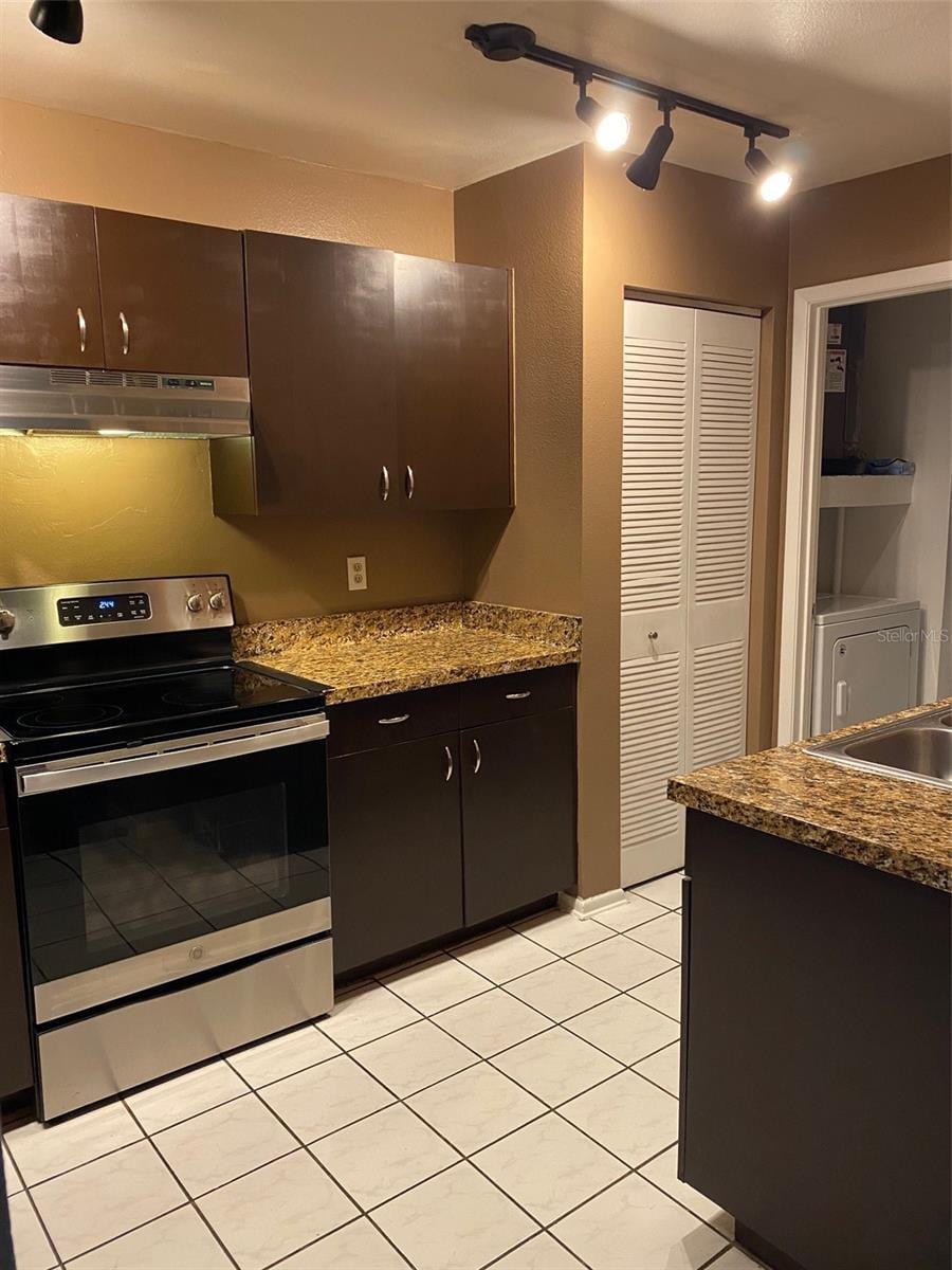 12522 Castle Hill Dr photo 4