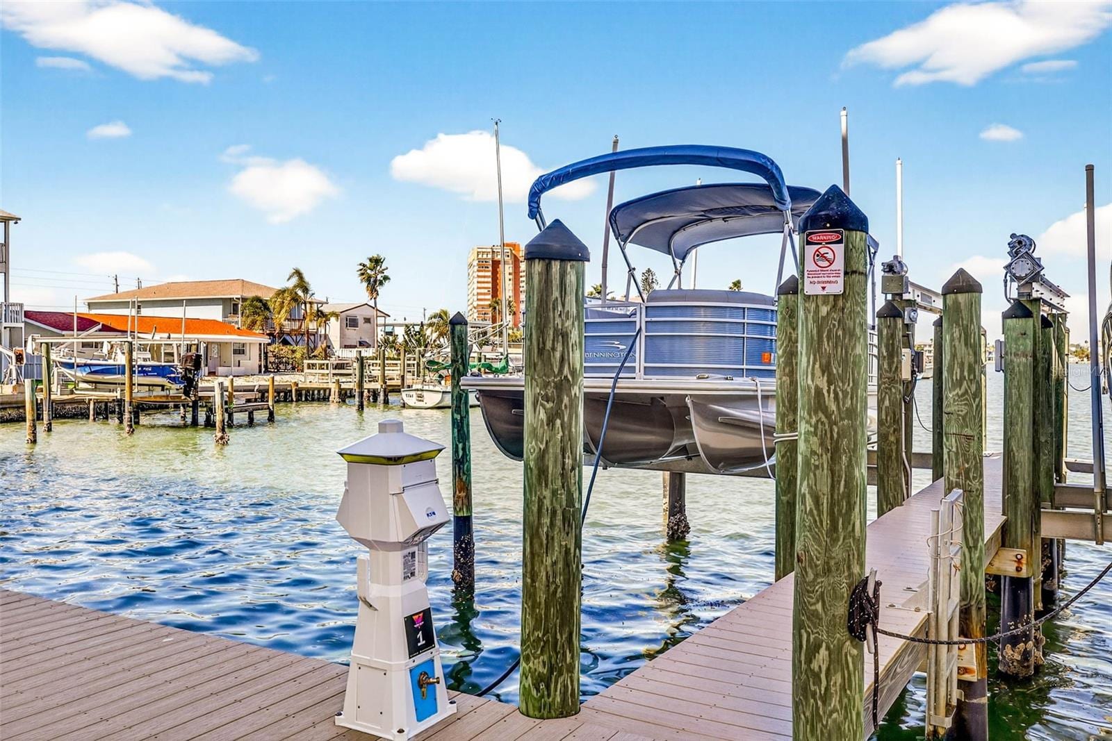 17717 Gulf Blvd #401 photo 2