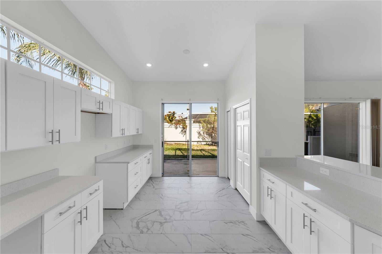 1763 Arabian Ln photo 3