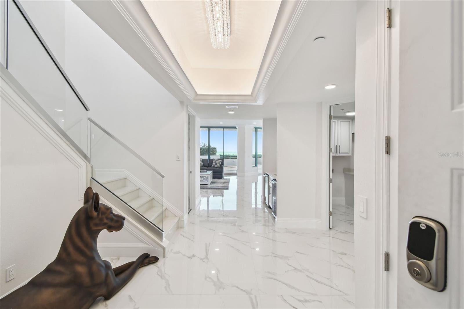 1560 Gulf Blvd #306 photo 3