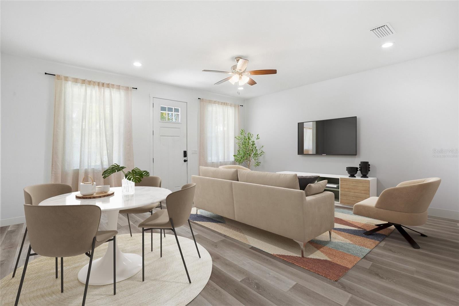 3208 Deleuil Ave photo 2