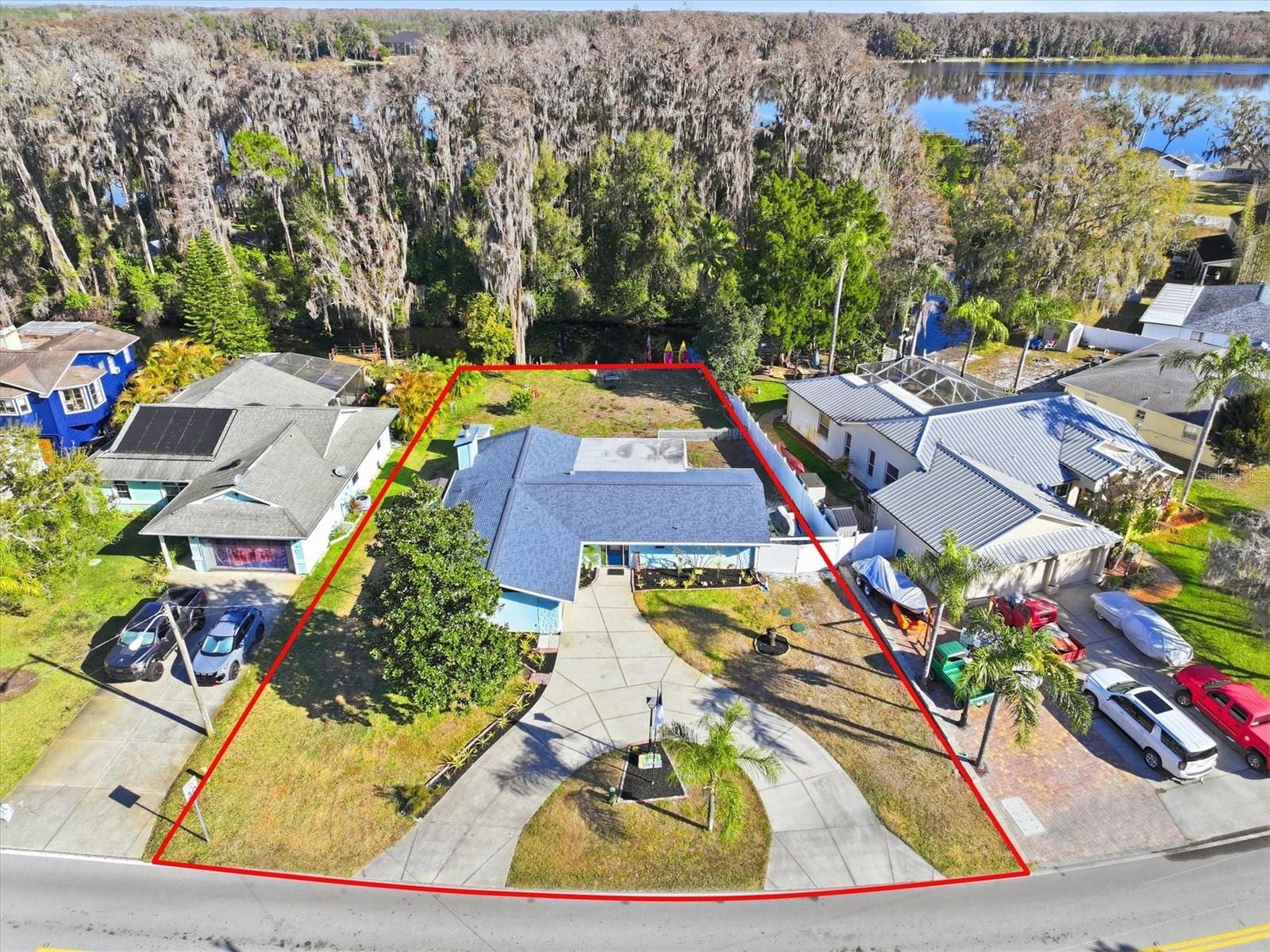 12131 Lacey Dr photo 2