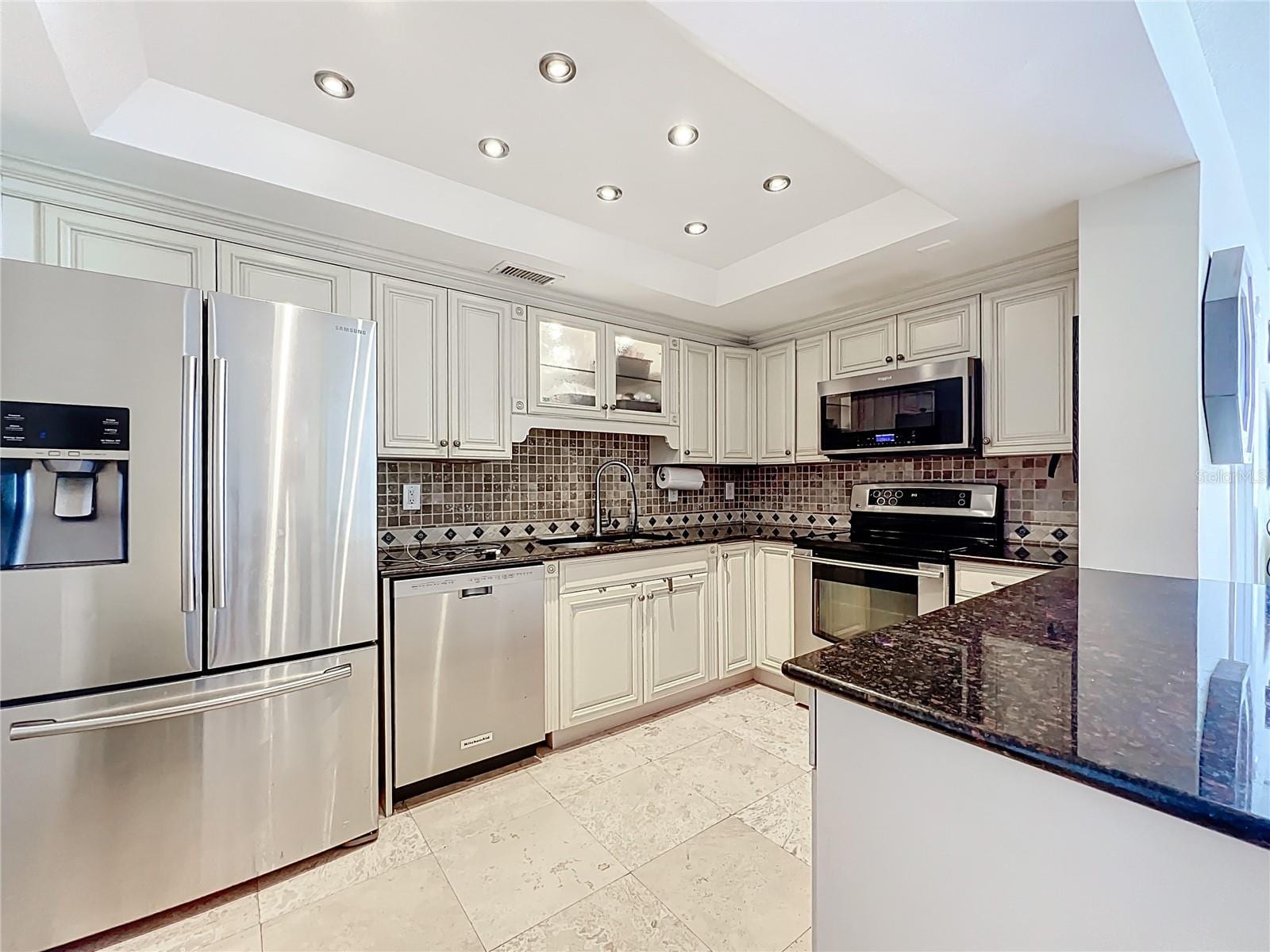 100 Pierce St #910 photo 4
