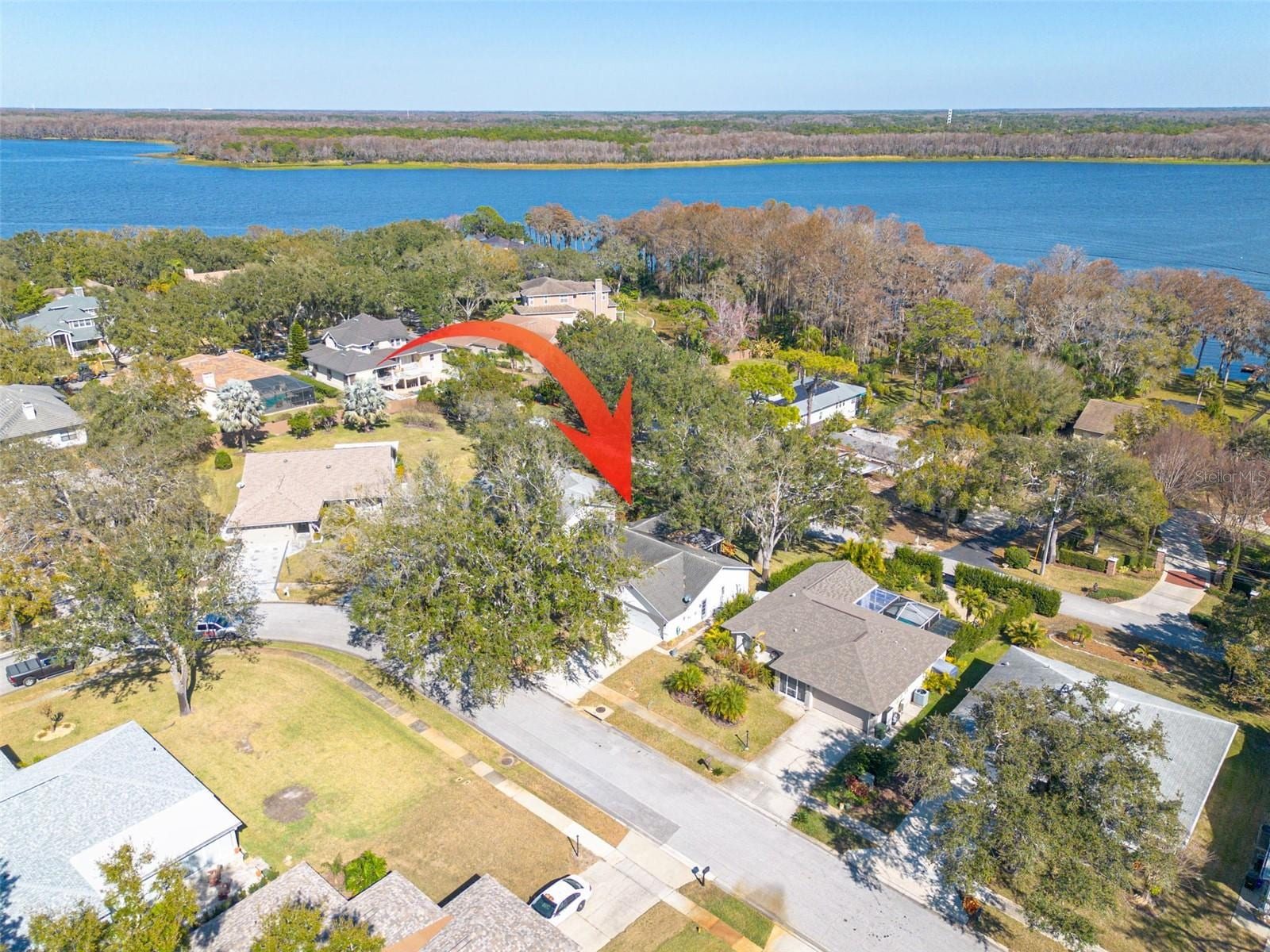 3569 Oak Lake Dr photo 2