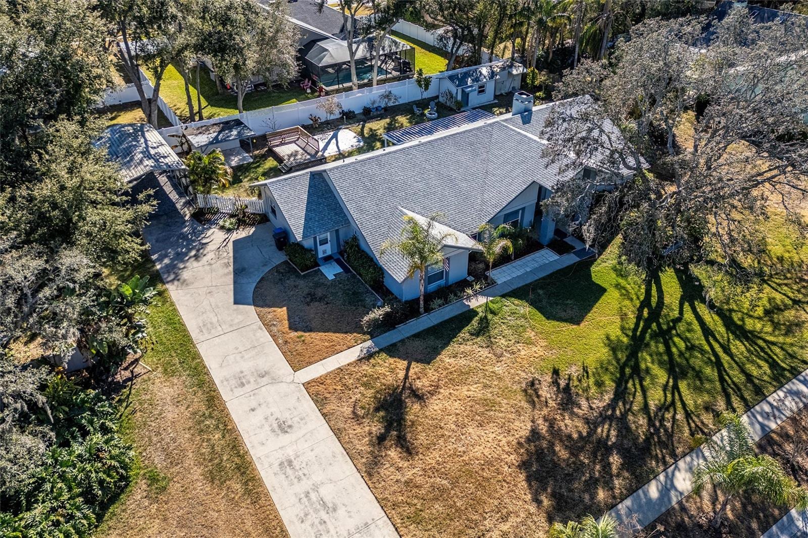 15912 Armistead Ln photo 3