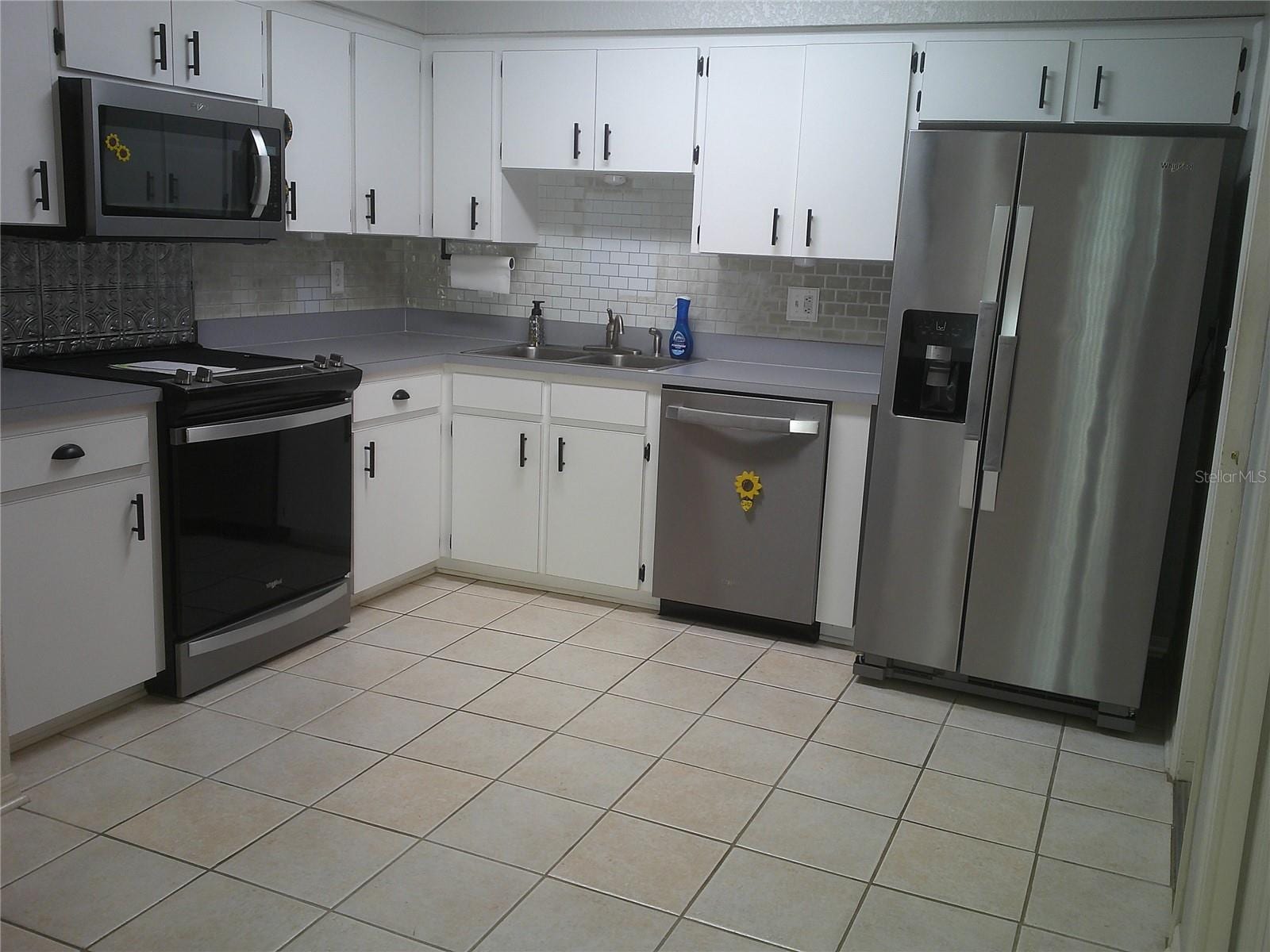 1084 Meadowood Pointe Rd photo 4