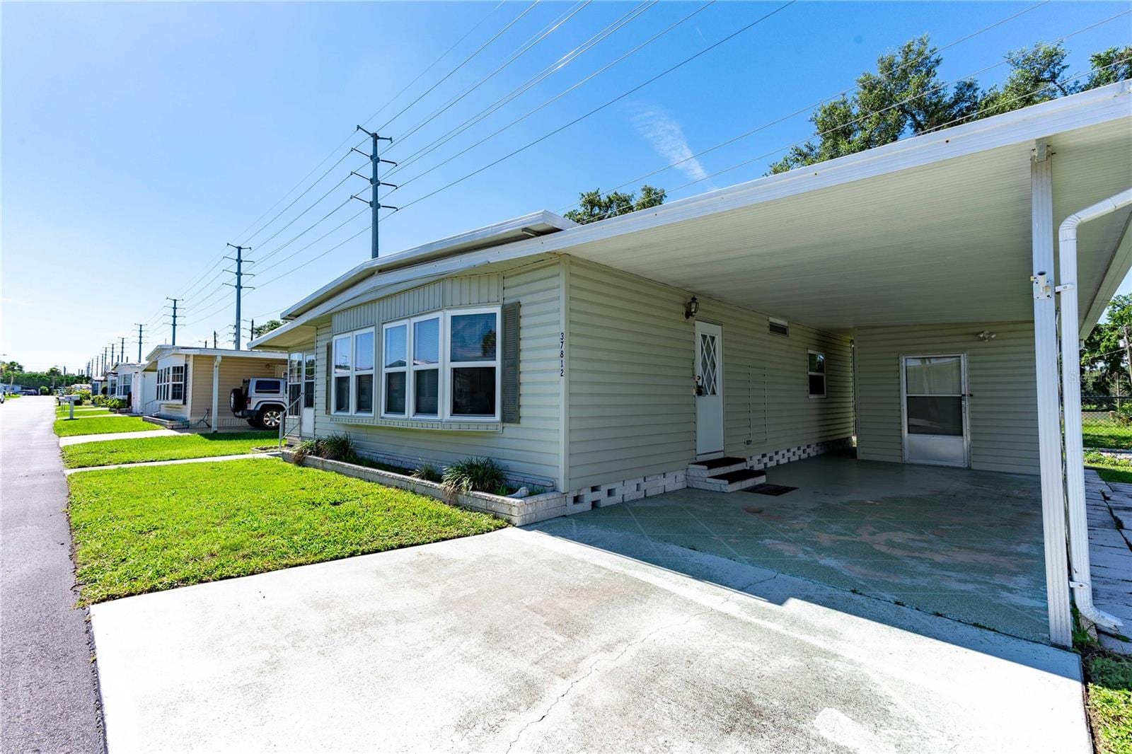 37812 Valencia Ave photo 4