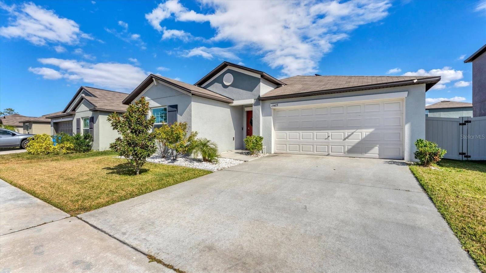 15423 Miller Creek Dr photo 3