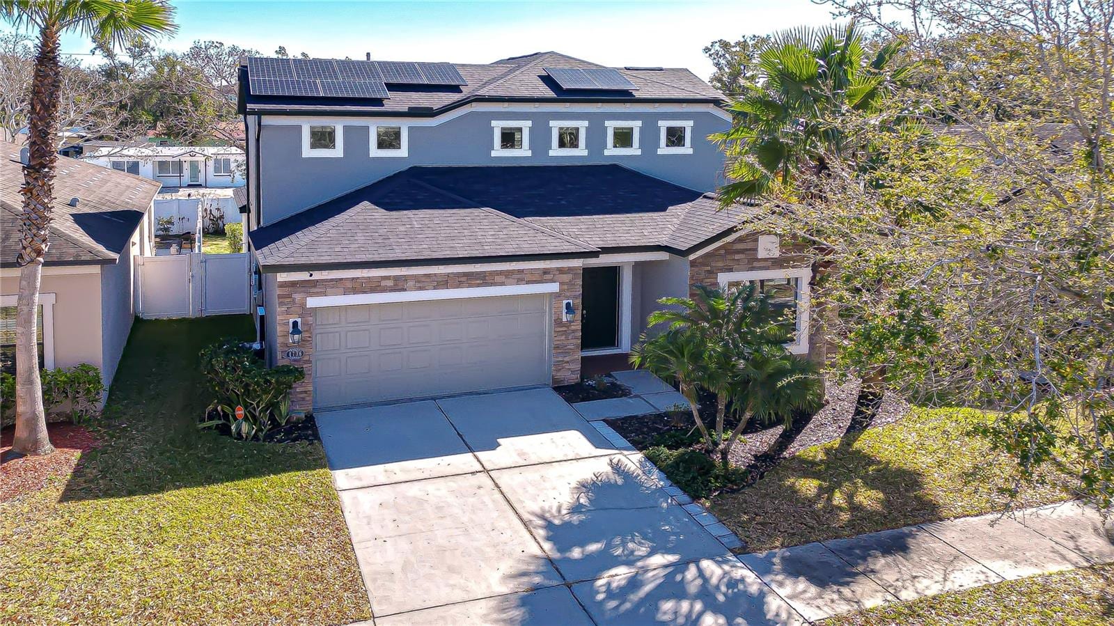 4736 Woods Landing Ln photo 2