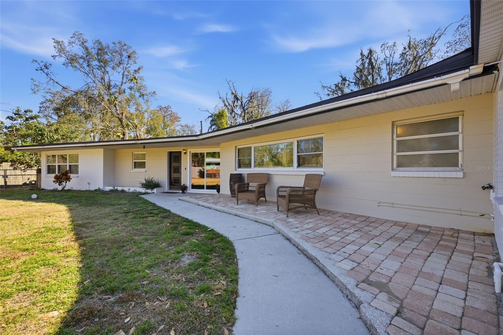 9214 Rhea Dr photo 2