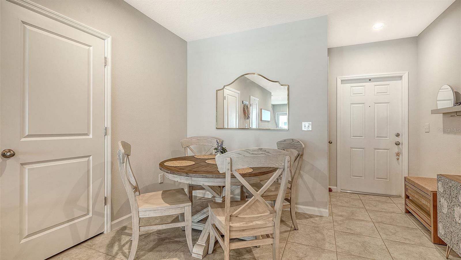 14147 Crimson Ave photo 3
