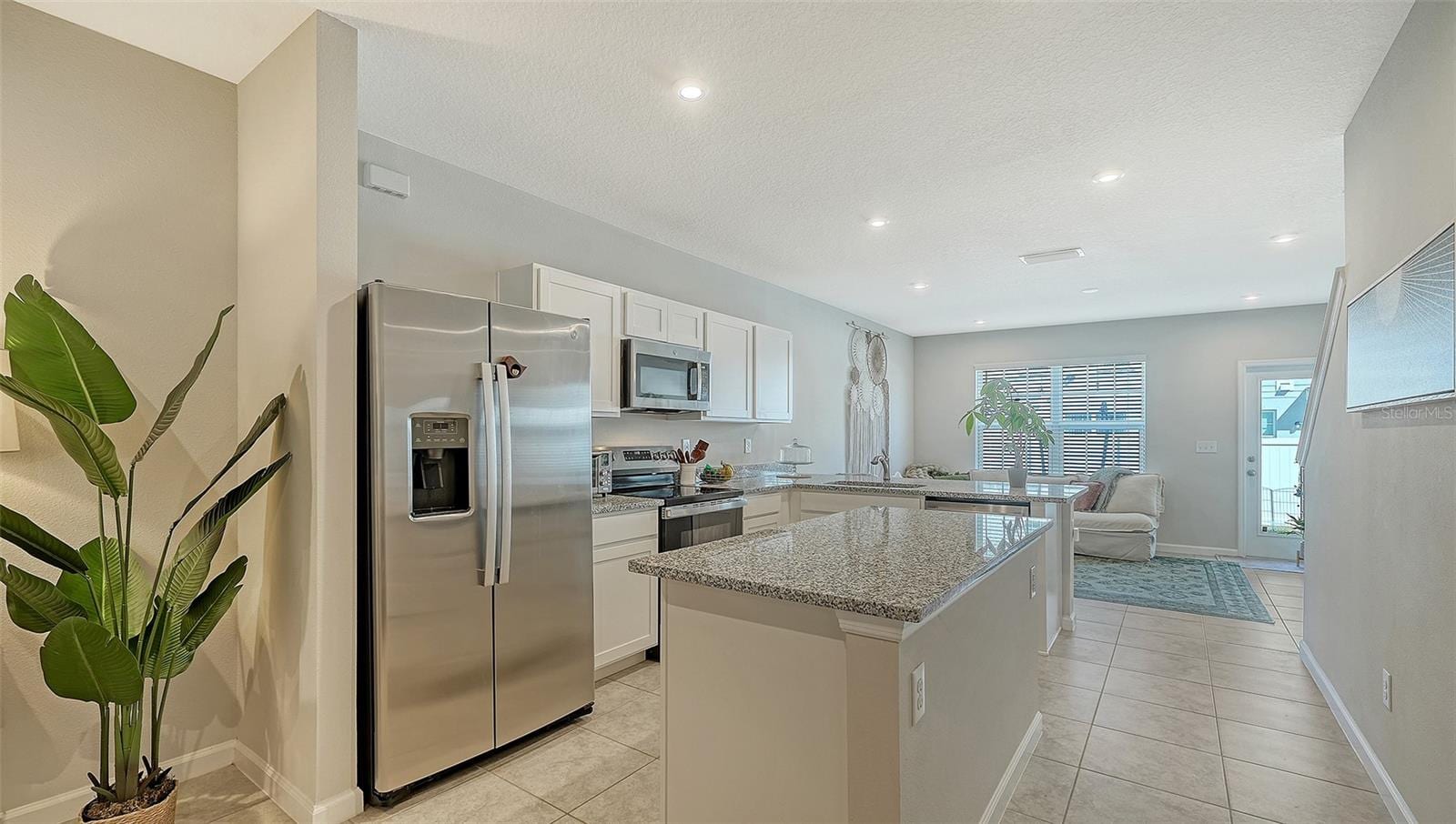 14147 Crimson Ave photo 5