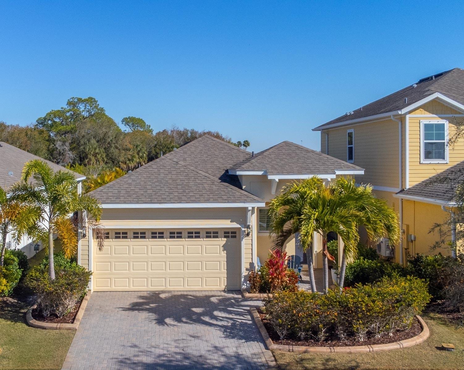 303 Blackrock Ln photo 2
