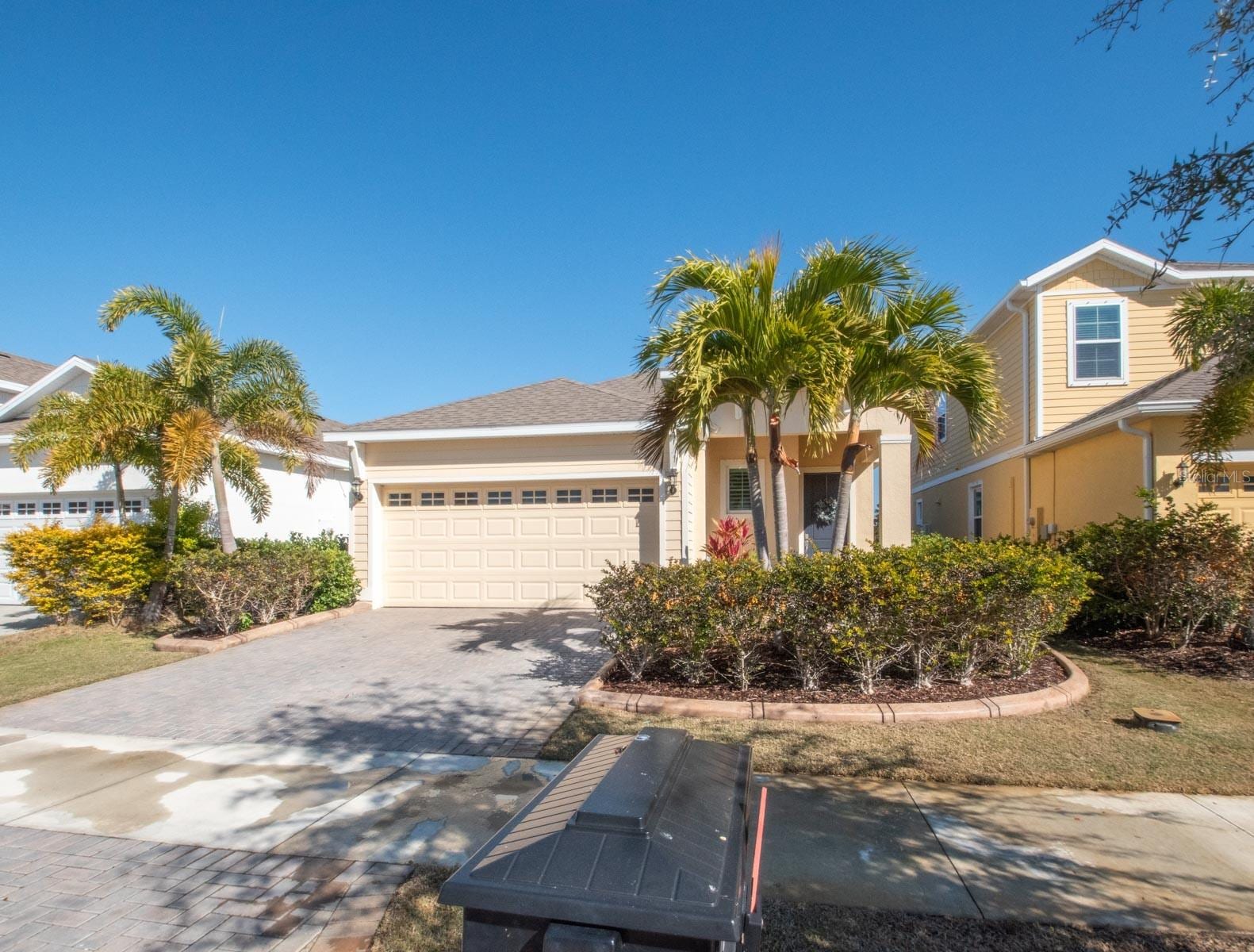 303 Blackrock Ln photo 4