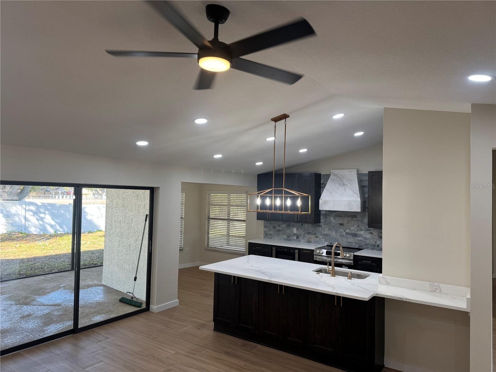 2221 Cimarron Ter photo 4