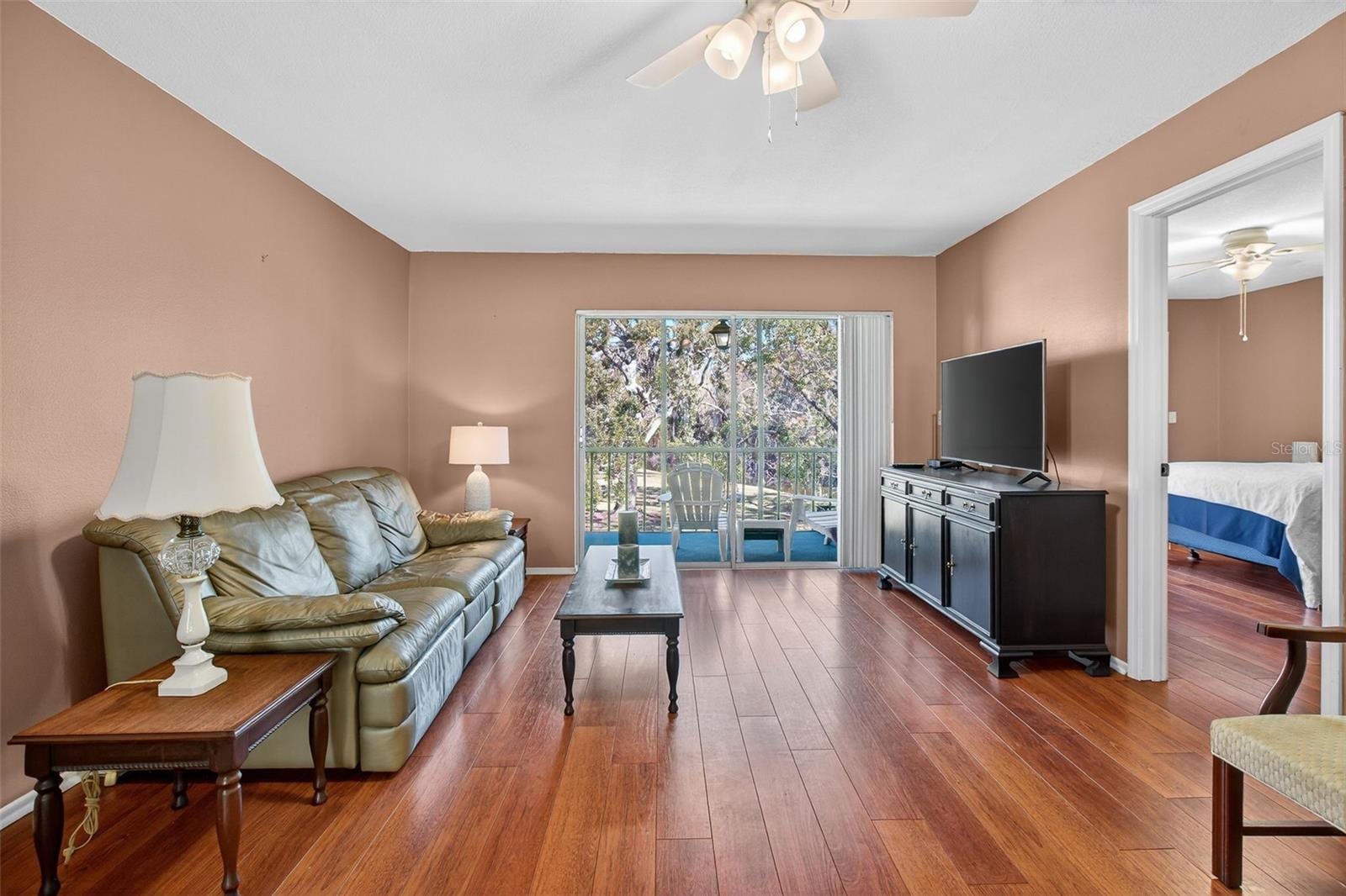 208 Cypress CT photo 2