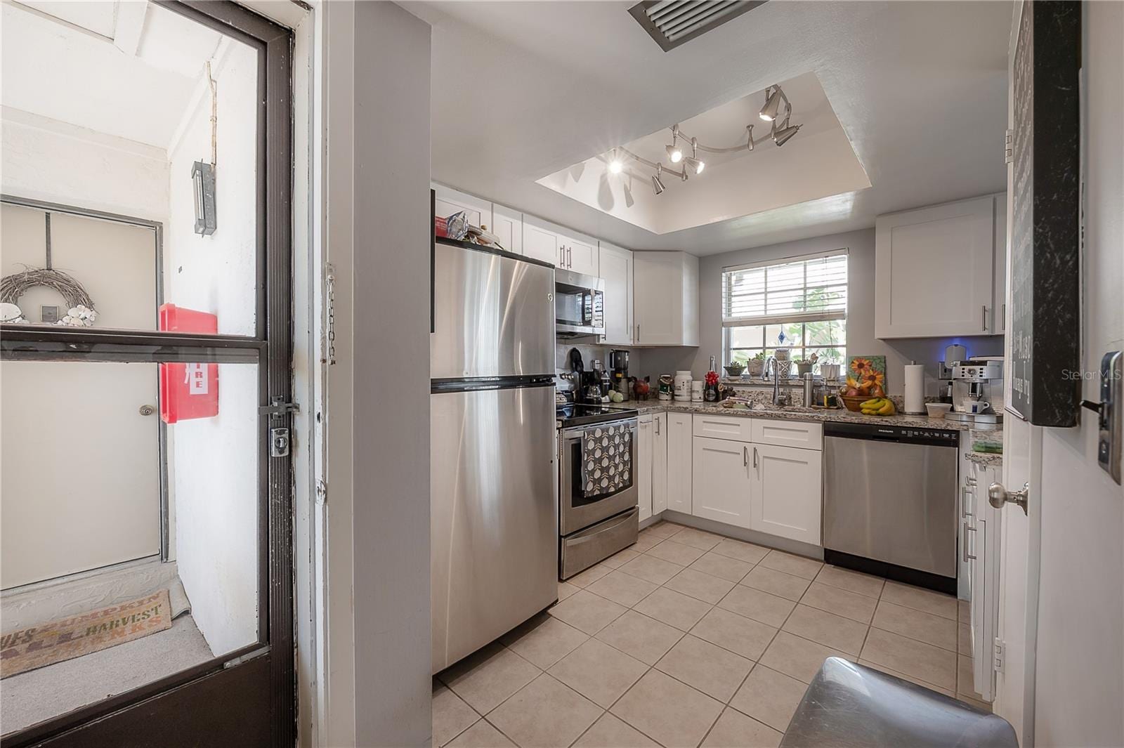 8812 Bay Pointe Dr #D202 photo 2
