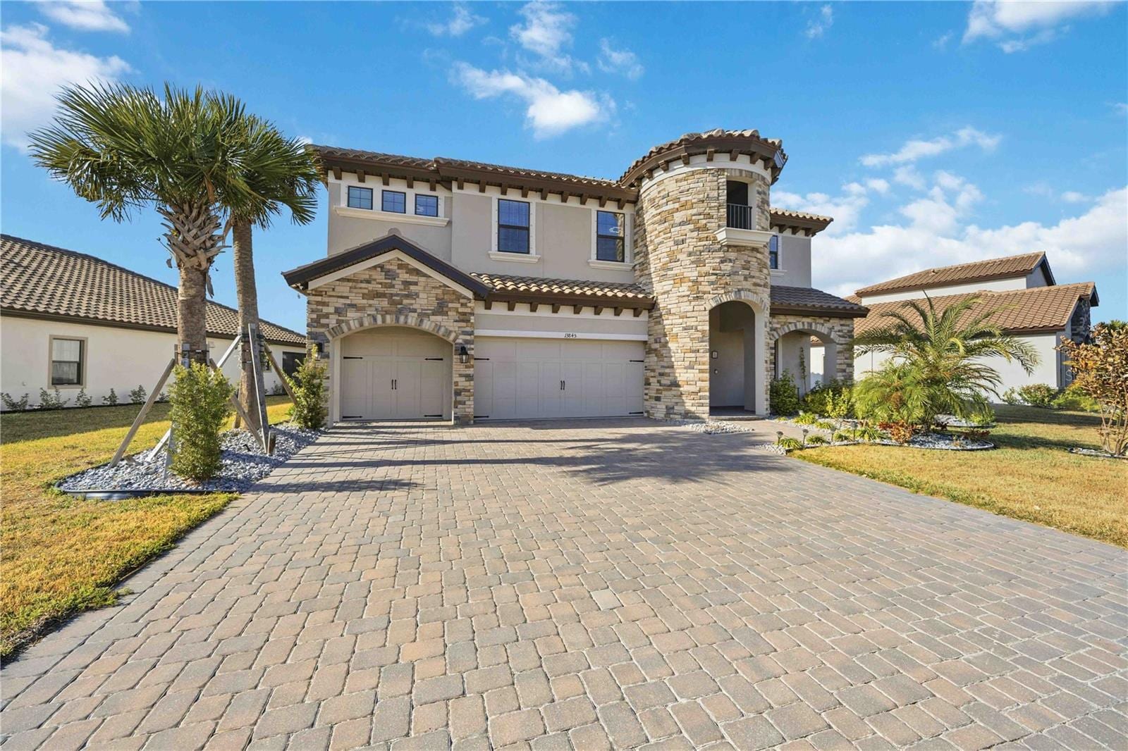 13845 Heartwood Way photo 3