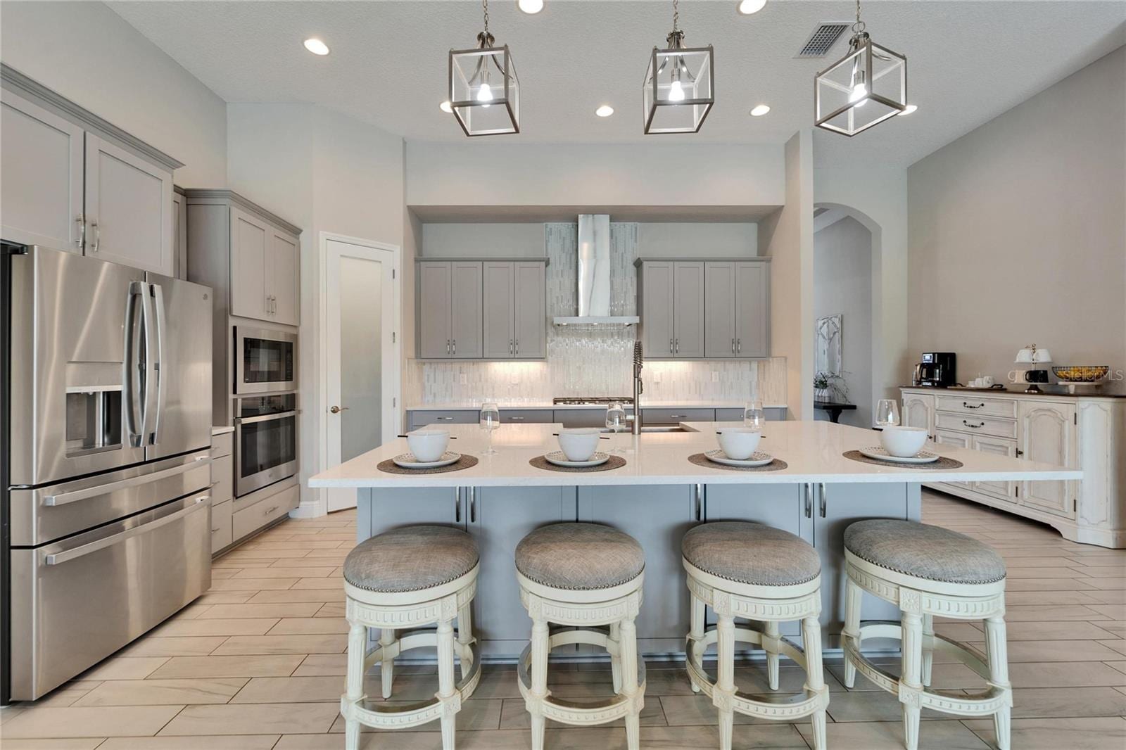 14239 Swiss Bridge Dr photo 3