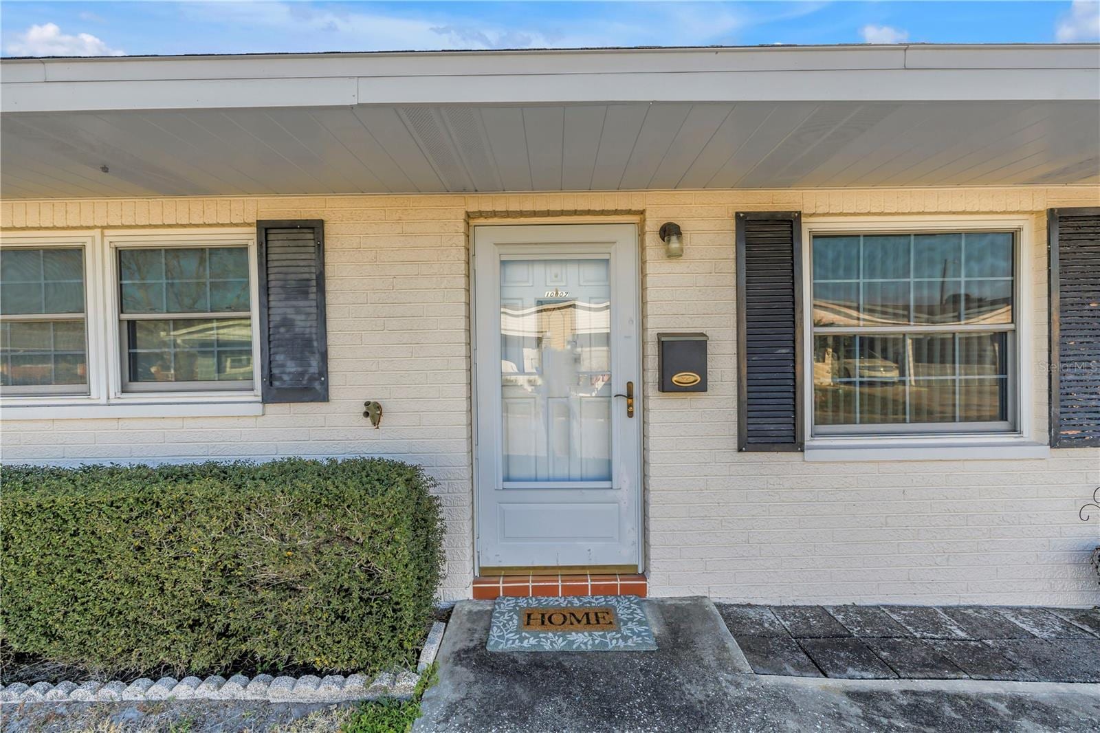 10007 Daffodil St N #183 photo 2