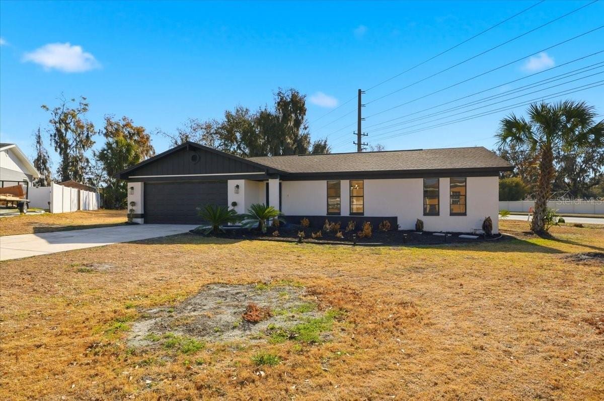 6134 Christina Dr E photo 2