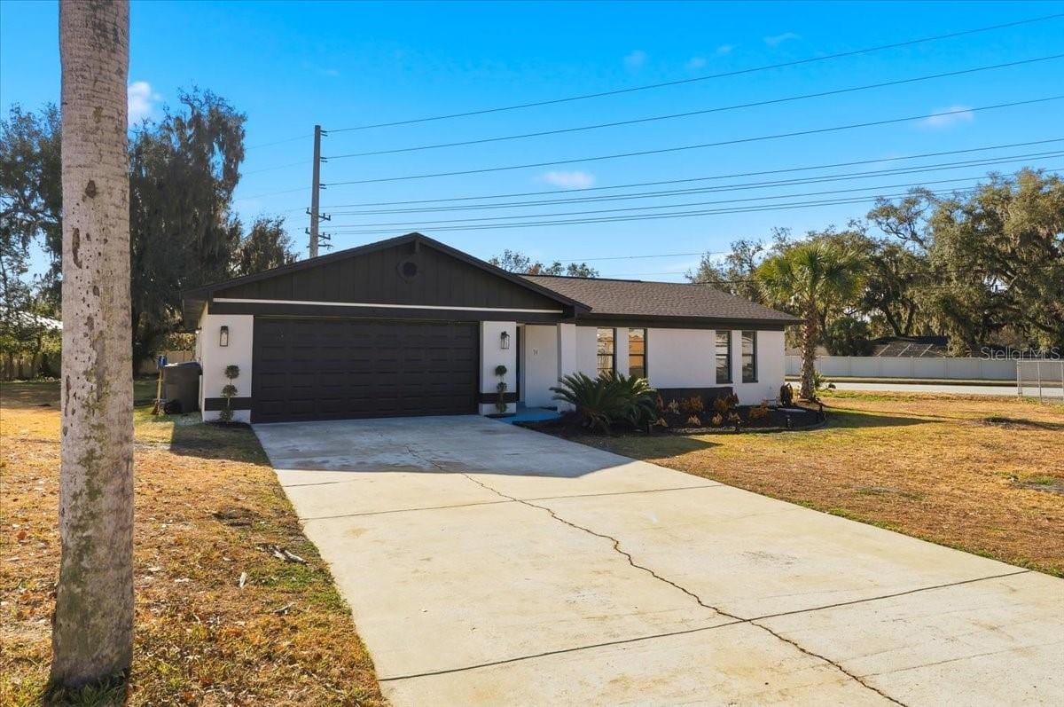 6134 Christina Dr E photo 3