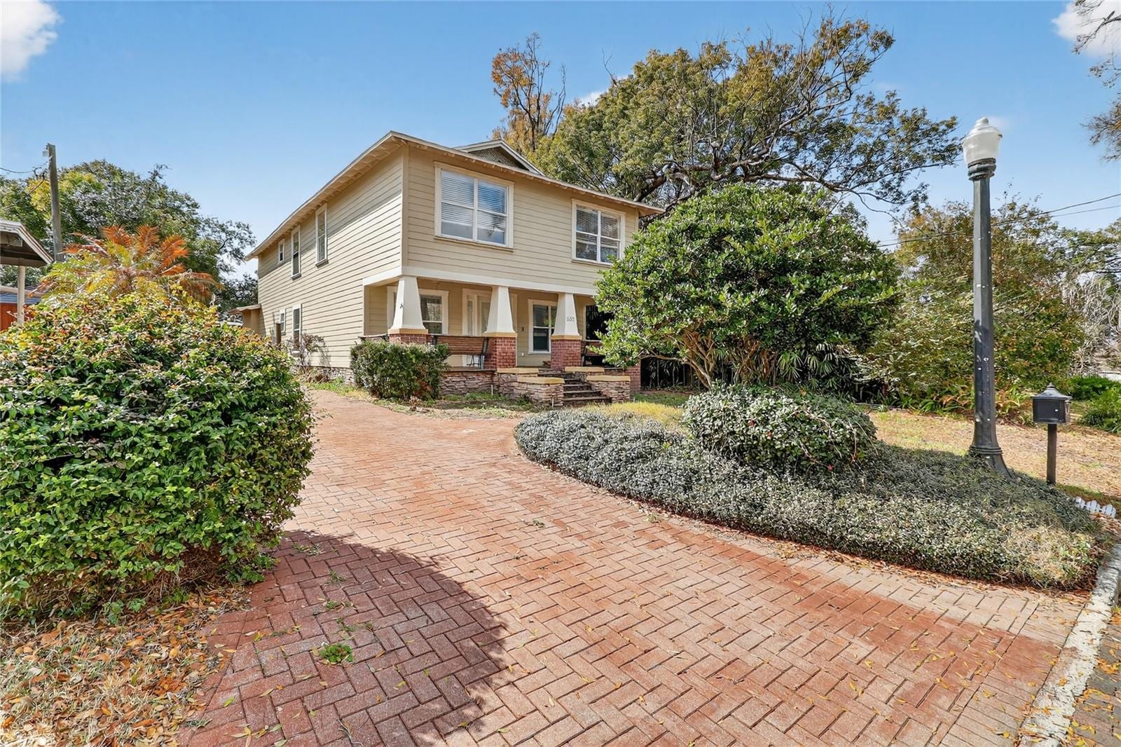 532 Hunter St photo 5