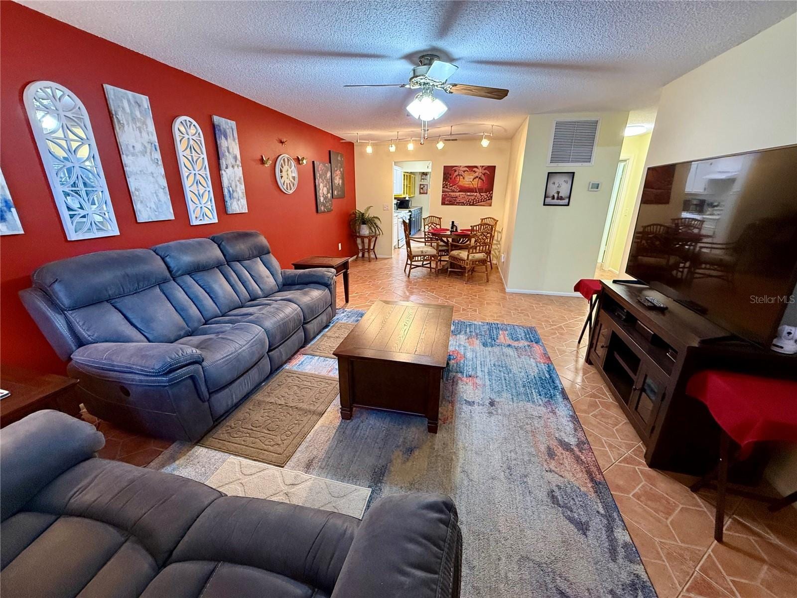 6070 80th St N #105 photo 5