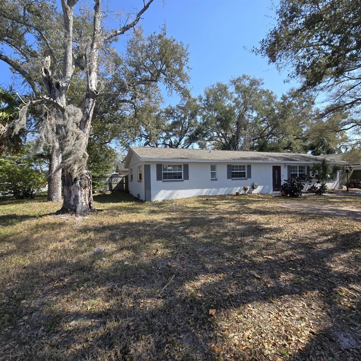 1021 Fairburn Ave photo 3