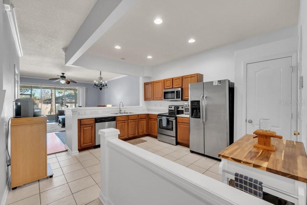 6607 Shining Sun CT photo 5