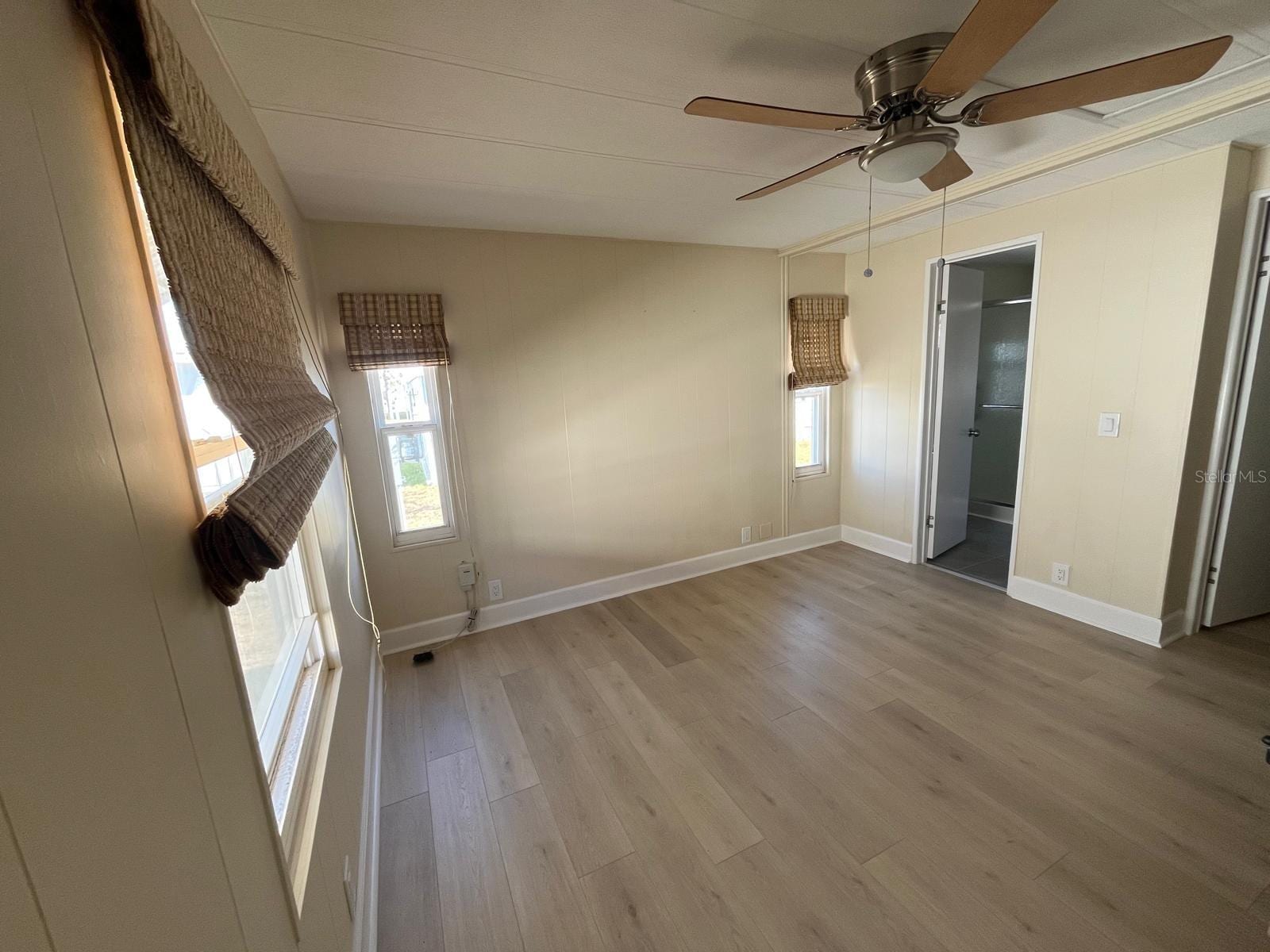 10924 Federal Dr photo 5