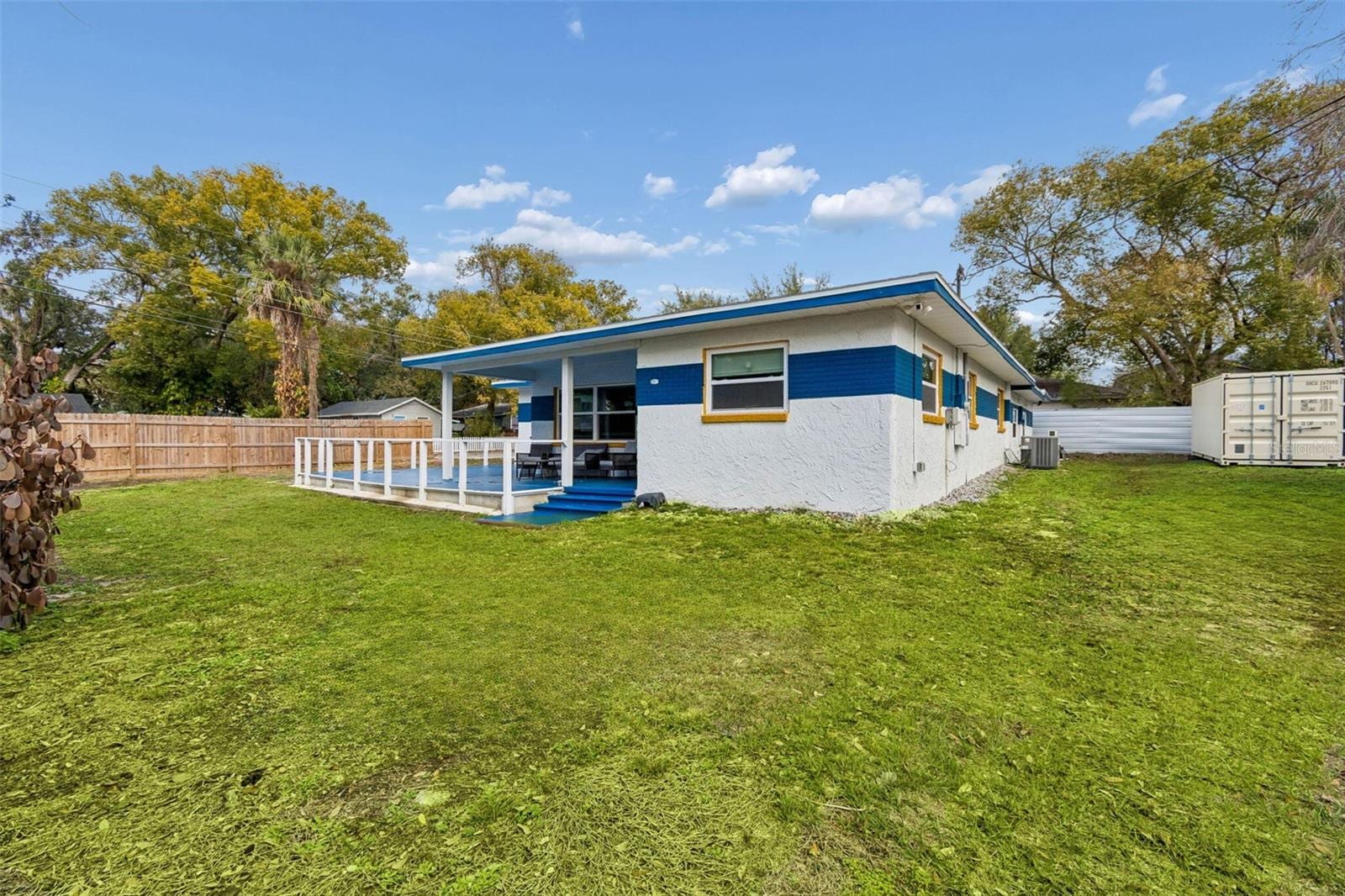 1102 E River Cove St photo 2