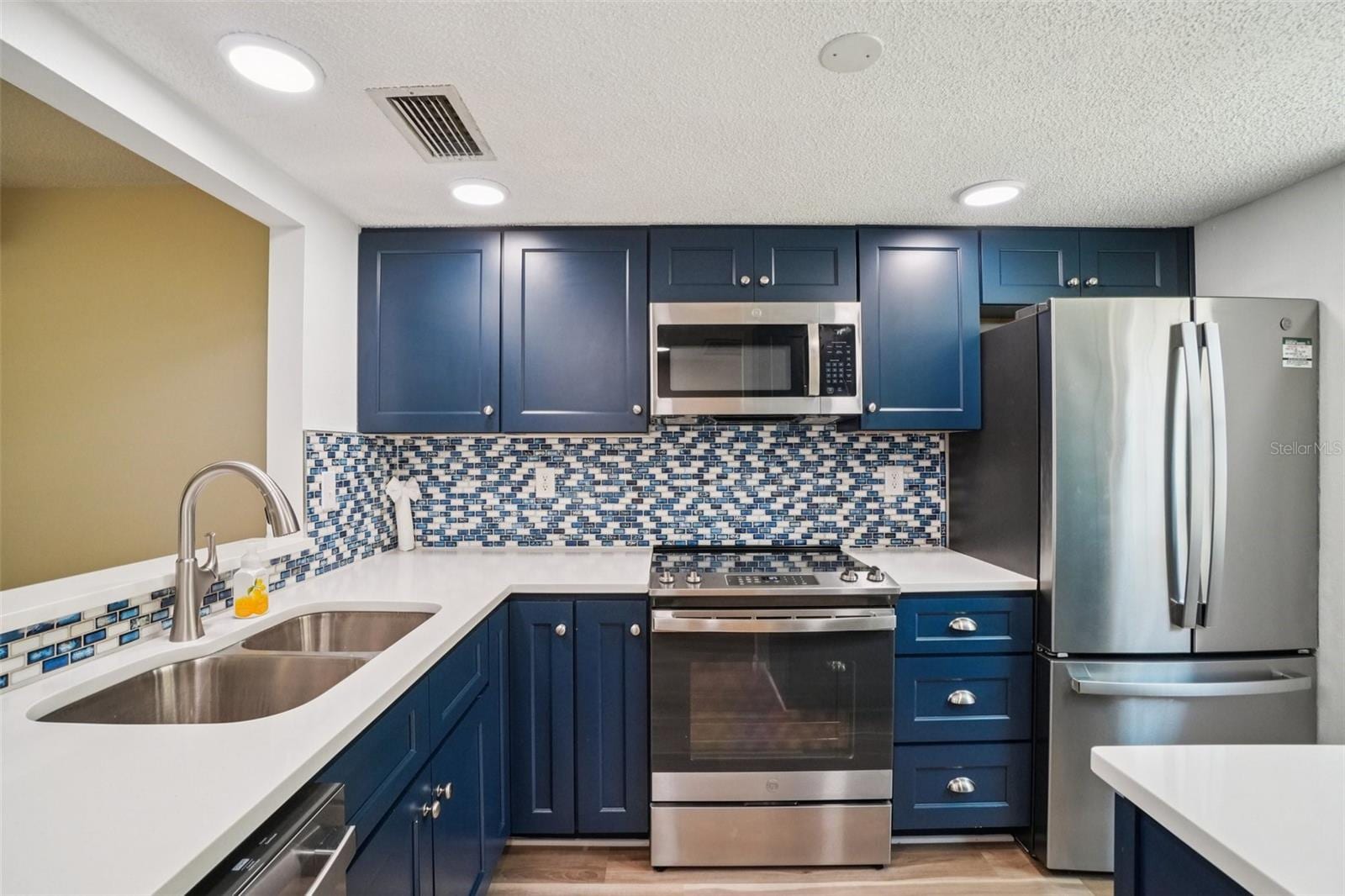 11210 Carriage Hill Dr #2 photo 5