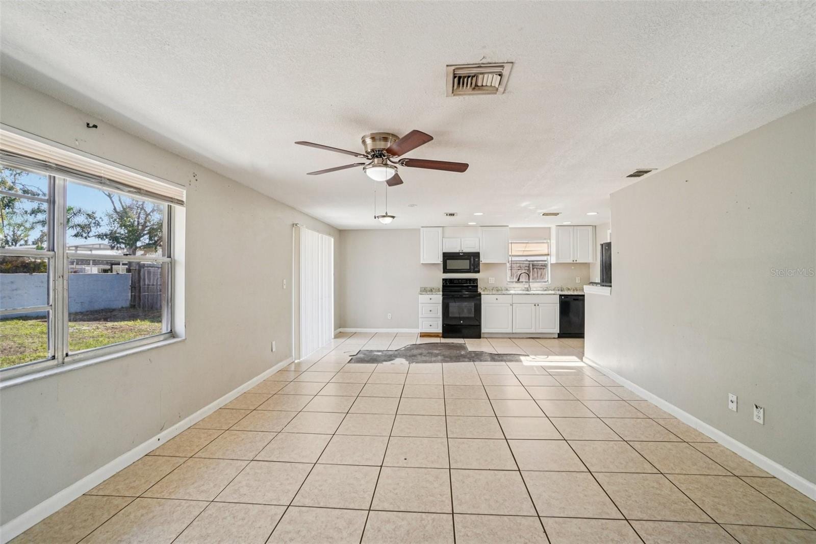 6807 White Cliffs Way photo 3
