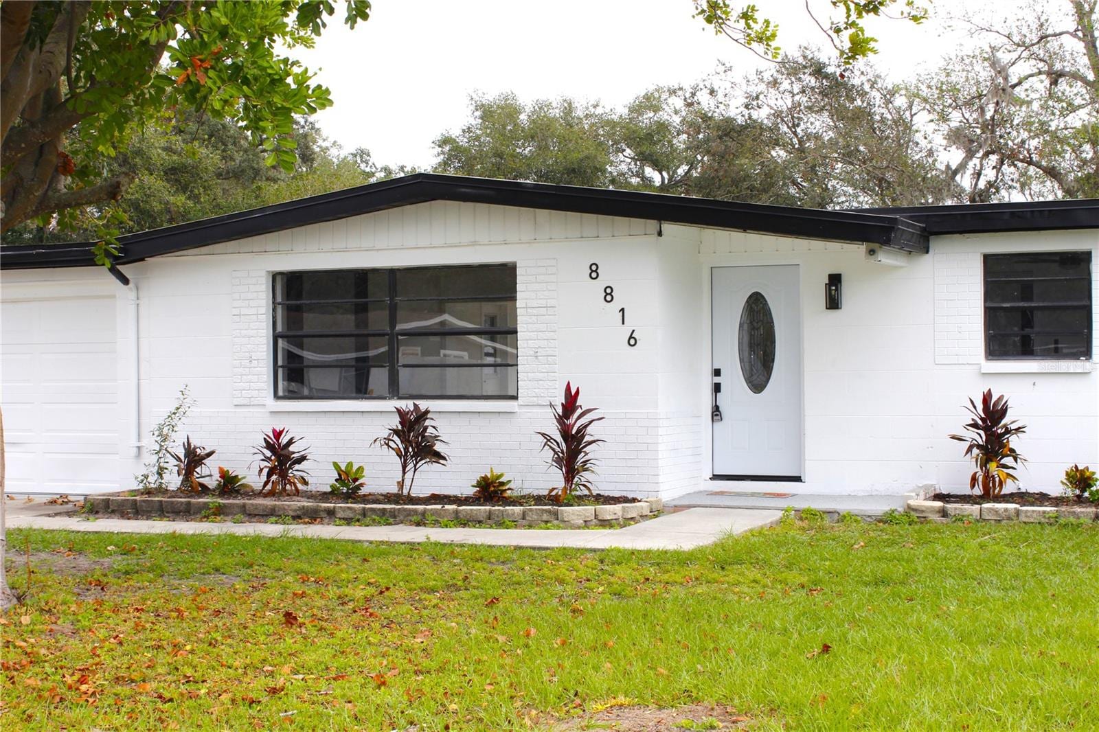 8816 Ashman Rd photo 2