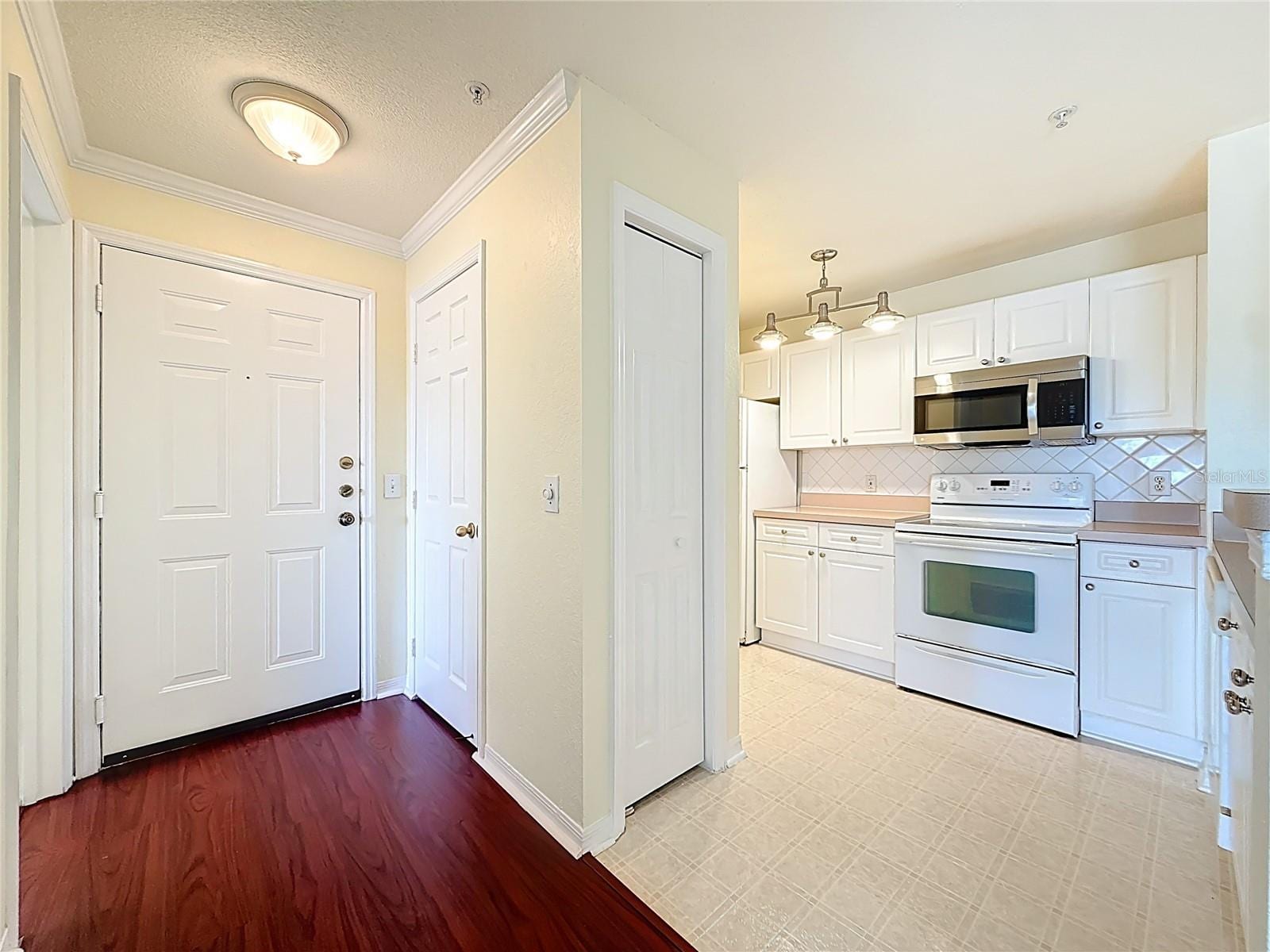 18001 Richmond Place Dr #1233 photo 5