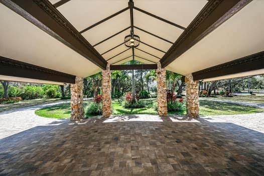 2390 Kent Pl photo 3