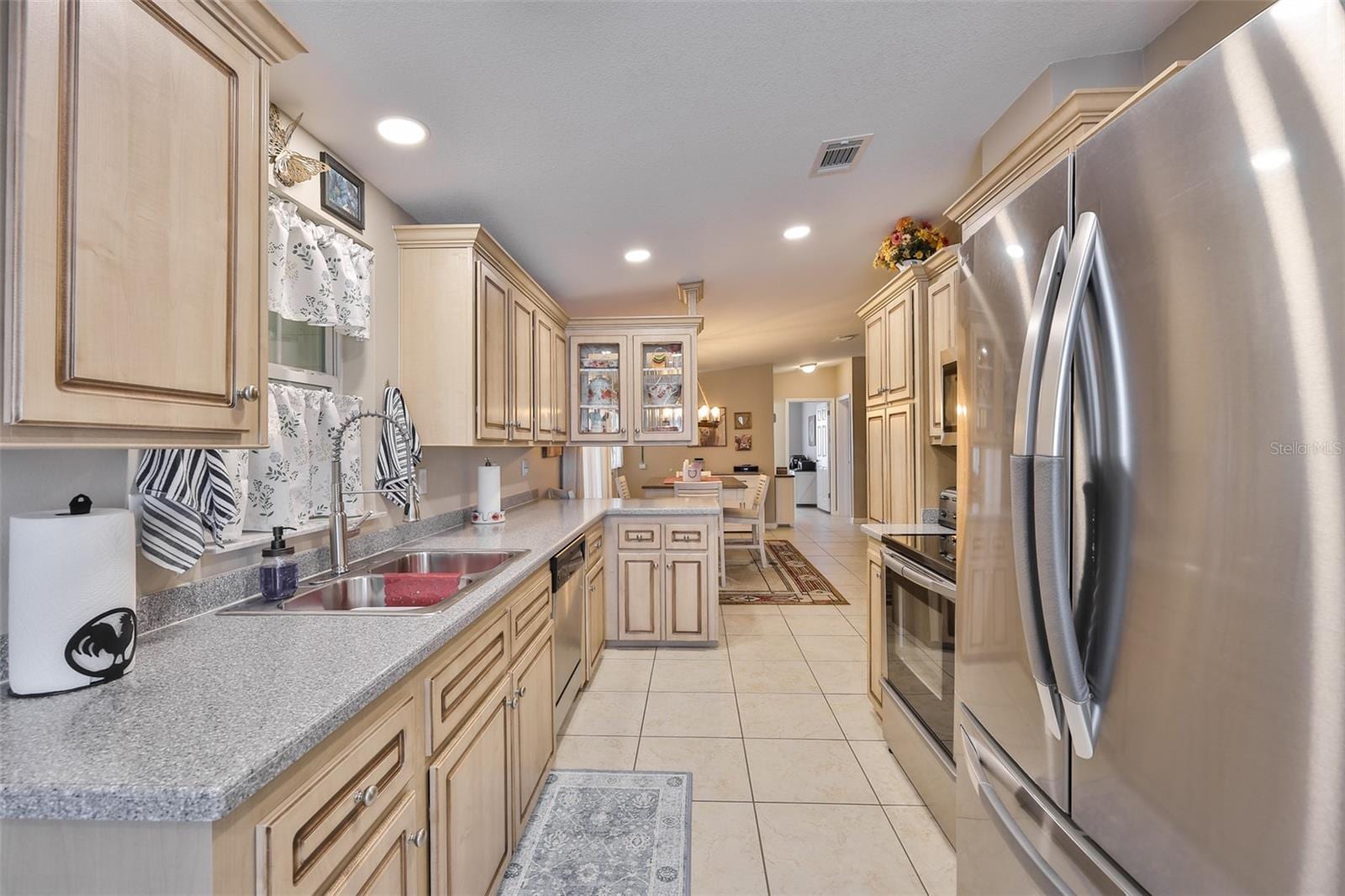 37041 Neukom Ave photo 3