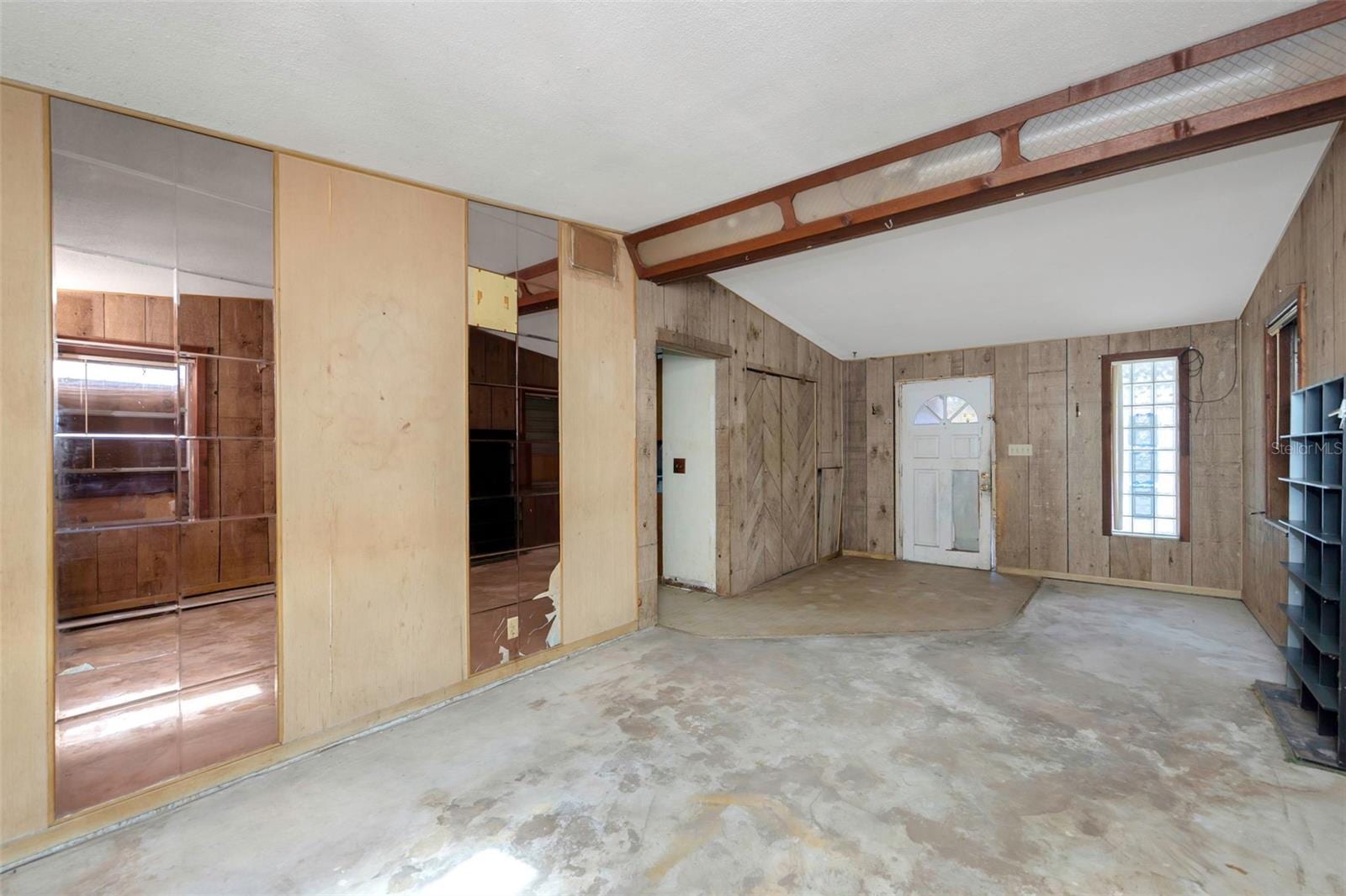 8858 67th Way N photo 5