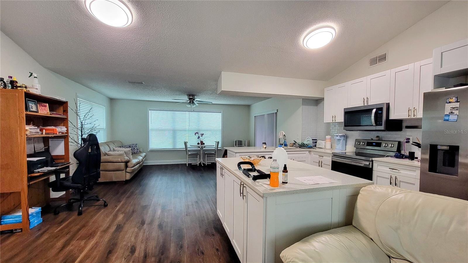 7051 Wentworth Way photo 5