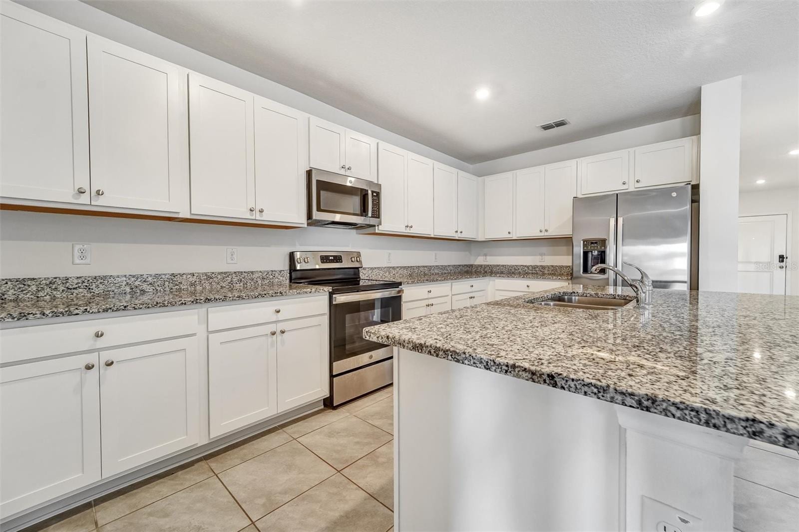 6785 Branham MILL CT photo 2