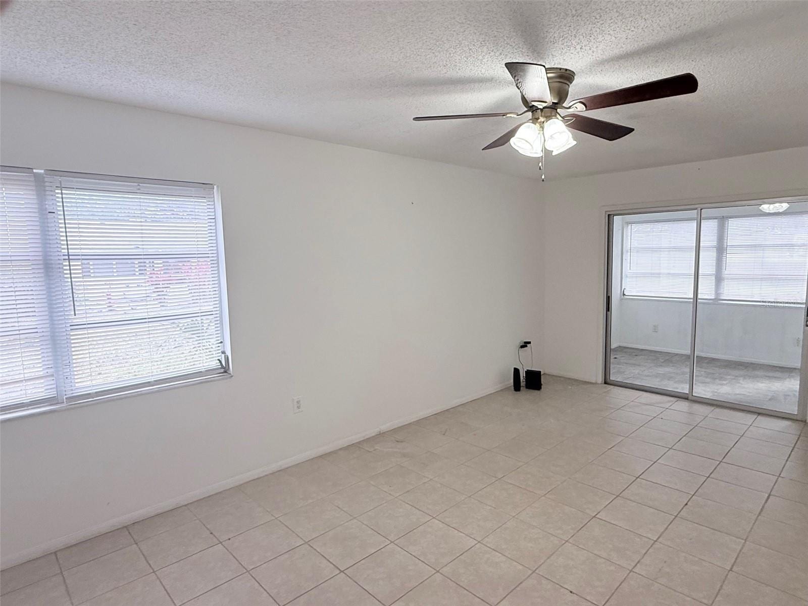 390 301 Blvd W #8D photo 4