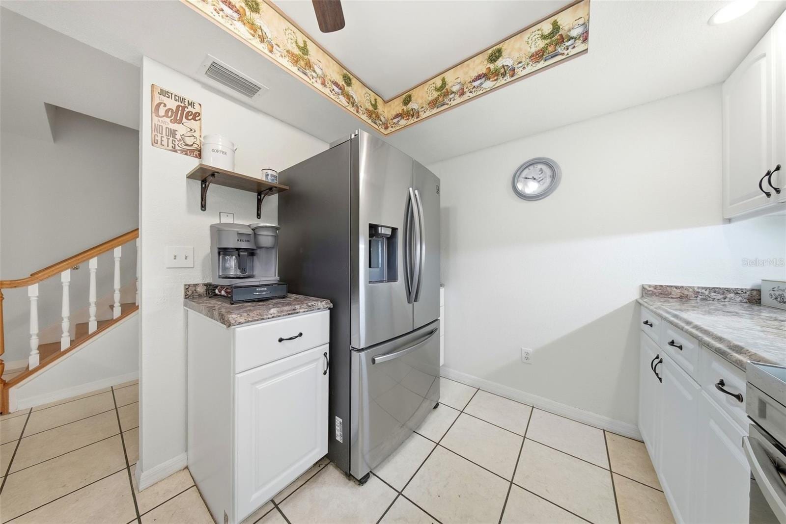 9100 Park Blvd #6 photo 5