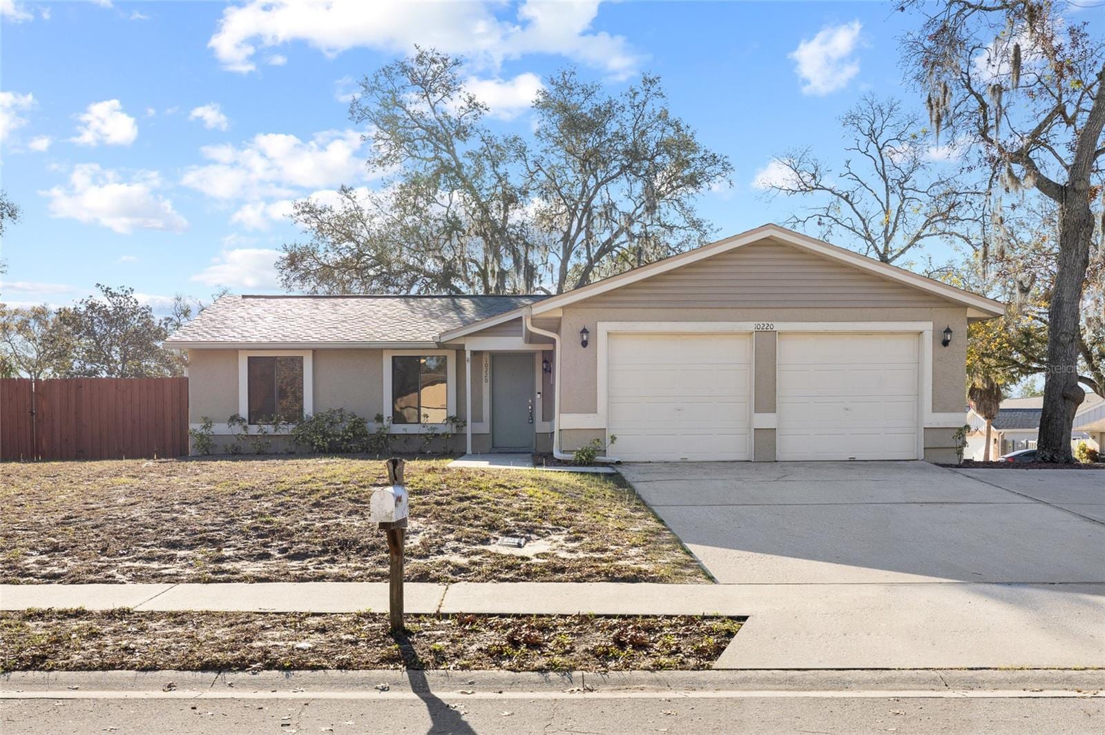 10220 Turkey Oak Dr photo 2