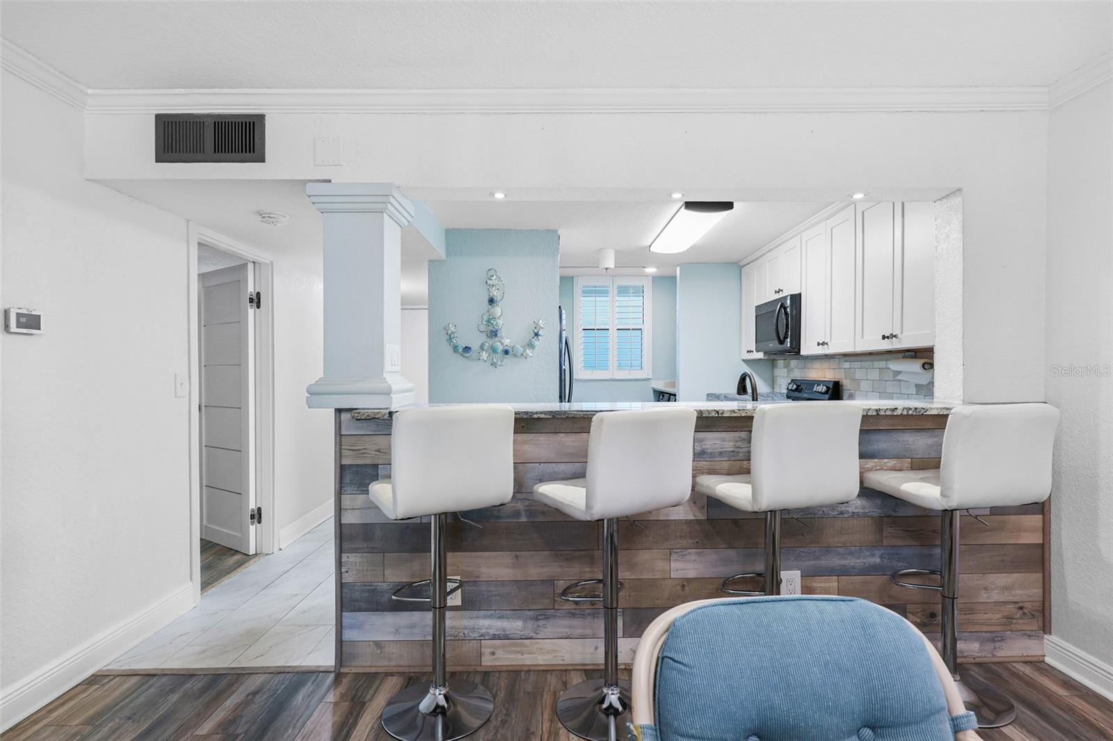 14900 Gulf Blvd #304 photo 5