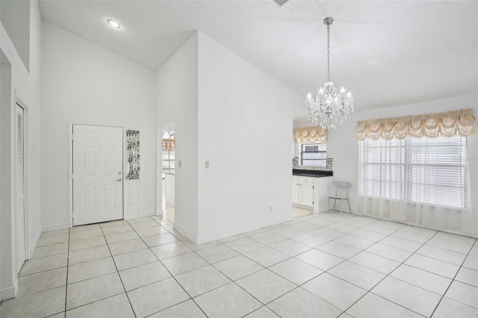 1516 Westerly Dr photo 4